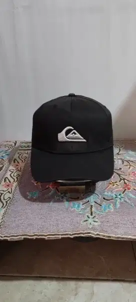 Snapback Quicksilver 
All size
Full tag
