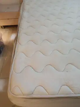 Divan minimalis modern  + bed King Koil 180x200