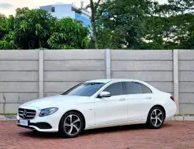 Low ODO mercedes-benz E300 sportstyle