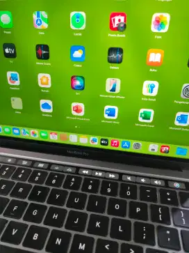 Macbook Pro 2020 Core i7 16/512GB