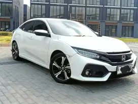 Honda Civic Hatchback 1.5 Turbo  Tangan 1 dari baru