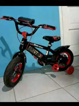 Sepeda roda enpat