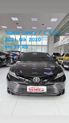 Toyota Camry V2.5 black 2021 Nik20 Siap pakai