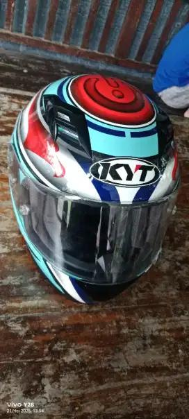 Helm KYT Full Face
