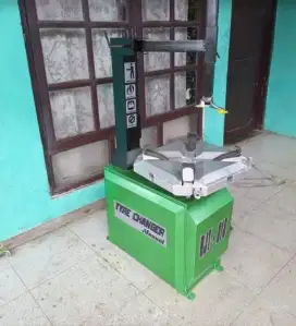 TYRE CHANGER ALAT BUKA BAN