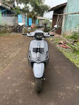 Vespa Sprint Modif Pelajar