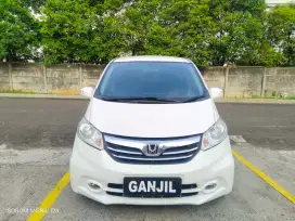 [MURAH DP 10Jt] Honda Freed SD AT 2014, Putih