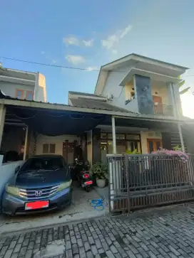 Rumah dan ruang usaha