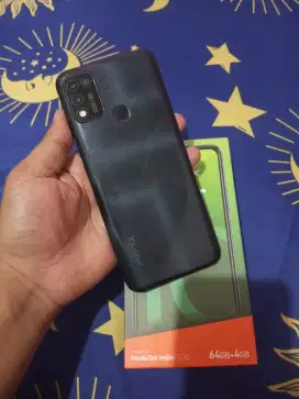 Infinix hot 10 play ram 4/64GB hp dus minus LCD anggap aja harus ganti