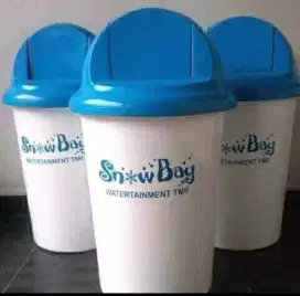Tong sampah fiberglass 70 liter