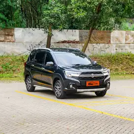 Suzuki XL7 Zeta 2022 hitam automatic