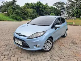 Ford fiesta trend 1.4 AT 2012 (CASH & CREDIT)