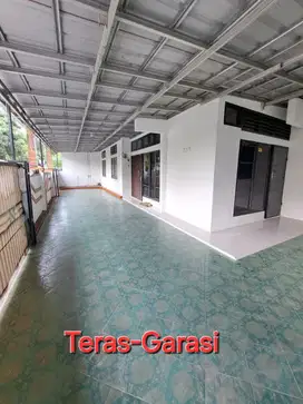 DISEWA RUMAH COCOK UNTUK KANTOR PINGGIR JALAN PERUM PESONA ANGGREK