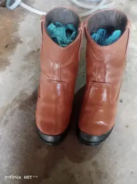 Jual sepatu safety second kulit asli