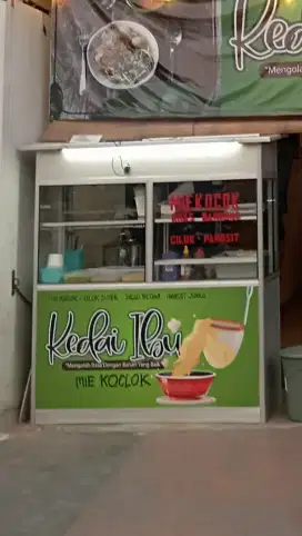 Etalase kaca 5mm bekas