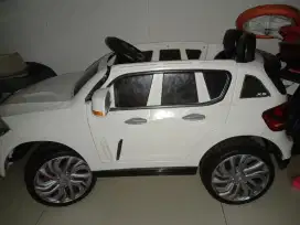 mainan mobil aki bmw x5
