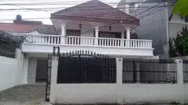 House for rent at panglima polim, kebayoran baru