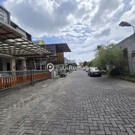 DIJUAL VILLA JALAN METAL RAYA KOMPLEK CEMARA HIJAU (Dewi Julia)