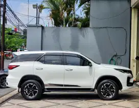 KM 39 RB! TOYOTA FORTUNER 2.8 DIESEL GR SPORT AUTOMATIC 2022 PUTIH