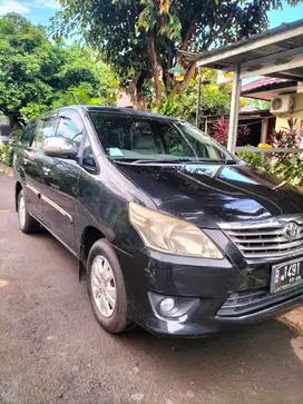 Toyota Kijang Innova 2011 Bensin