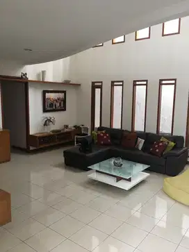 Rumah Nyaman Siap Huni di Setraduta