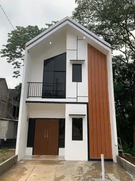 Dijual Rumah 2 Lantai Free Design Layout SHM !