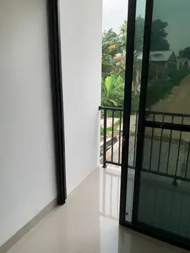 Dijual Rumah Exclusive 2 Lantai Free Design sudah SHM !