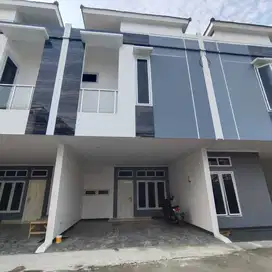 Rumah Mewah nan Cantik Shm tidak banjir Dekat RS Islam Cempka Putih