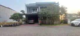 Dijual Rumah di Kota Baru Parahyangan, 2 Lantai Area Tatar Ratna Sasih
