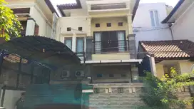 DIJUAL RUMAH LANTAI 2 LOKASI TUKAD BADUNG RENON