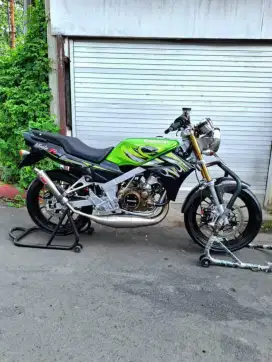 NINJA R 2012 HIJAU ISTIMEWA TANGAN KE-1