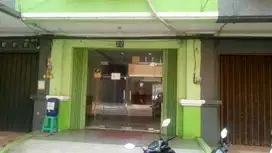 Dijual Ruko Gandeng 3 ( 2 Kiri Kanan, 1 Belakang ) di Taman Palem