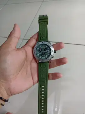Di jual jam tangan merk BREITLING