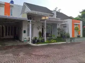 Rumah Cantik Semi Furnished Dalam Perumahan Elite Area Palagan Jakal