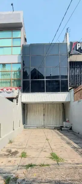 Dijual Ruko 2.5 Lantai Mampang Prapatan, Jakarta Selatan