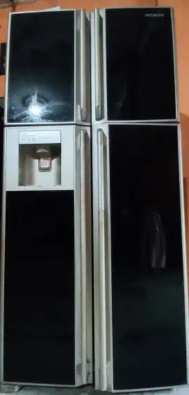 Dijual Kulkas Bekas 4 pintu Hitachi