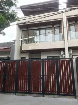 Dijual Cepat Rumah di Vila Dago Pamulang dekat ke Bsd