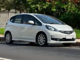 Honda Jazz RS At 2014  km +/- 71.000