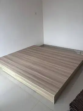 Ranjang Dipan Kayu Rangka Tempat Tidur IOWA 160