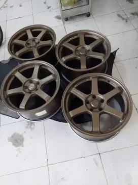 Velg Volks Rays TE37 Saga R18 Bronze Made in Thailand