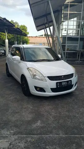 SUZUKI SWIFT GX 1.4L AT TAHUN 2016