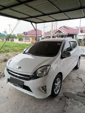 Toyota agya G 2015