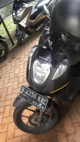 Dijual motor genio