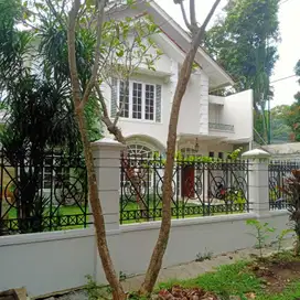 Rumah Nyaman Terawat Strategis di Cilandak Jaksel