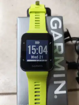 Jam tangan Garmin Forerunner 35
