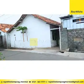 Dijual Tanah + Bangunan di Tanjung Karang T, B Lampung (kode: Re3244)