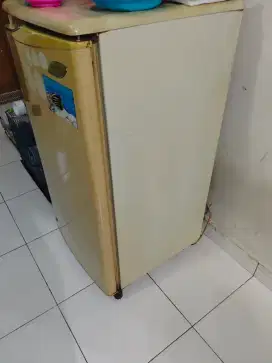 KULKAS TOSHIBA 1 PINTU DINGIN