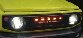 Grill Klasik New Jimny Pakai lampu Dan Tulisan Klasik