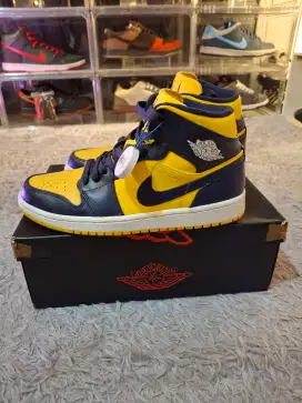 AIR JORDAN RETRO 1 MID MICHIGAN 2012 VNDS SIZE 42 ORIGINAL