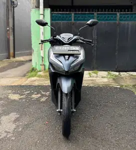 Honda Vario 125 CBS ISS (Tipe Tertinggi) MULUSSS Pajak Hidup Panjang